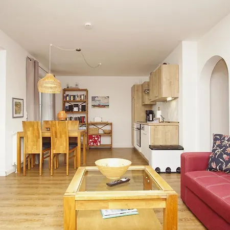 Apartment Neptun 01 *